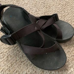 Mens chacos size 8